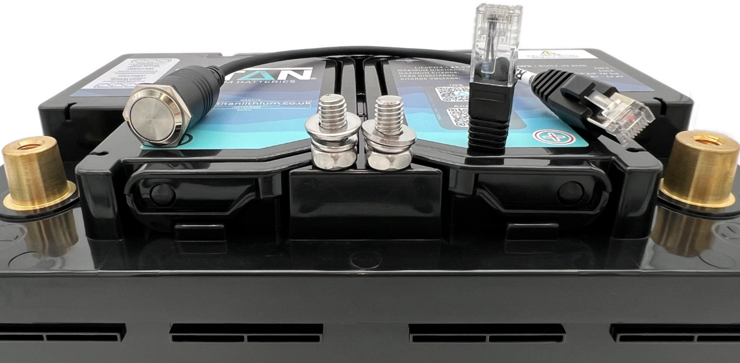 TITAN Lithium 12V 105Ah Battery