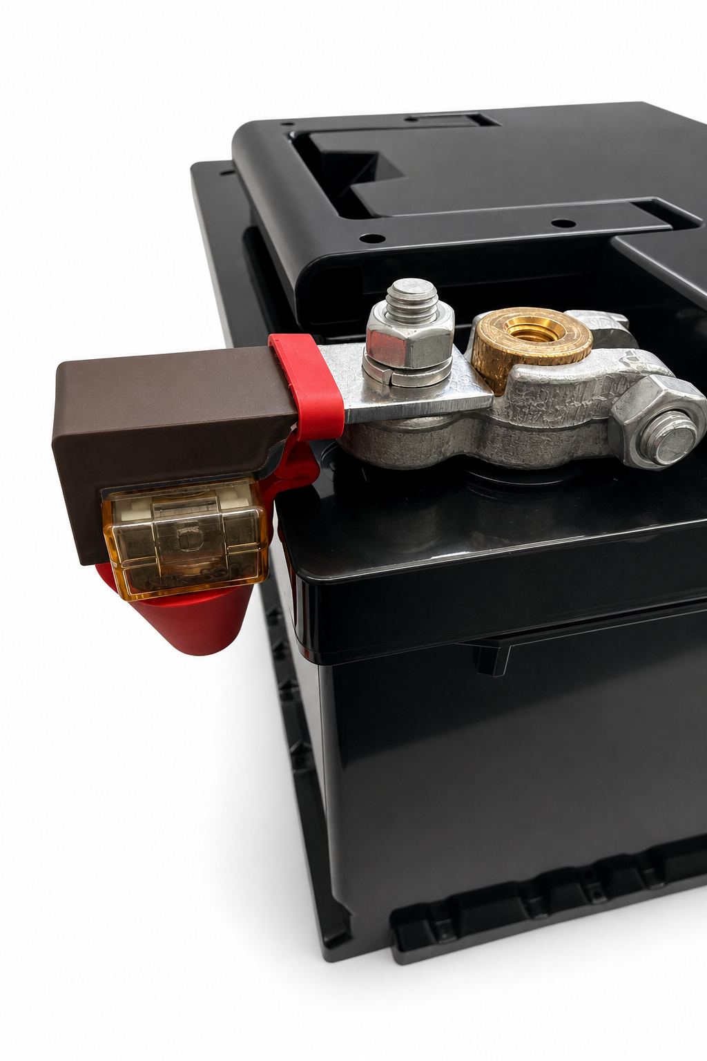 TITAN low-height DIN MRBF fuse kit fitted with Durite cargo terminal